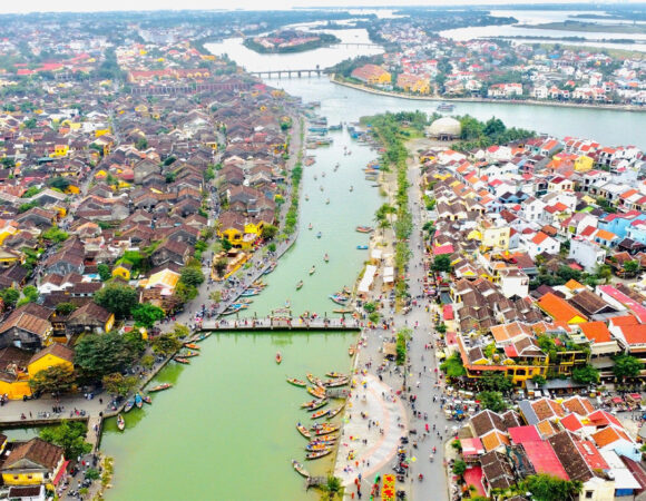 Ngắm ‘phiên bản phố cổ’ đẹp nhất ở Hội An sau 25 năm nhận danh hiệu di sản UNESCO